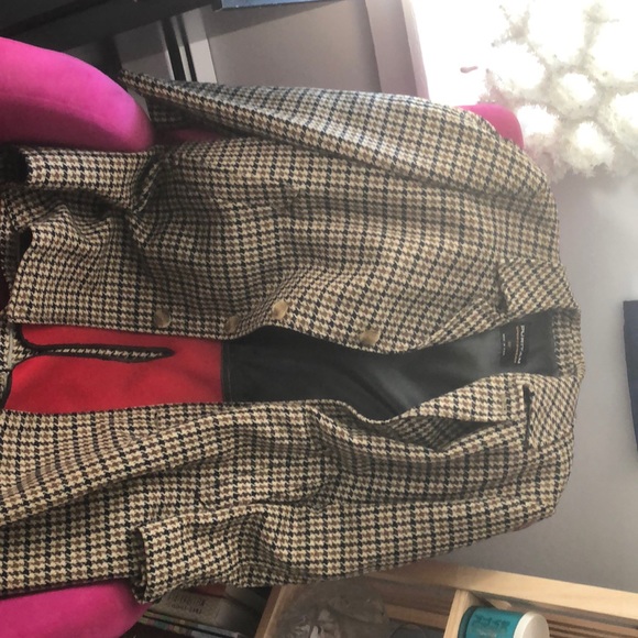 Houndstooth wool overcoat